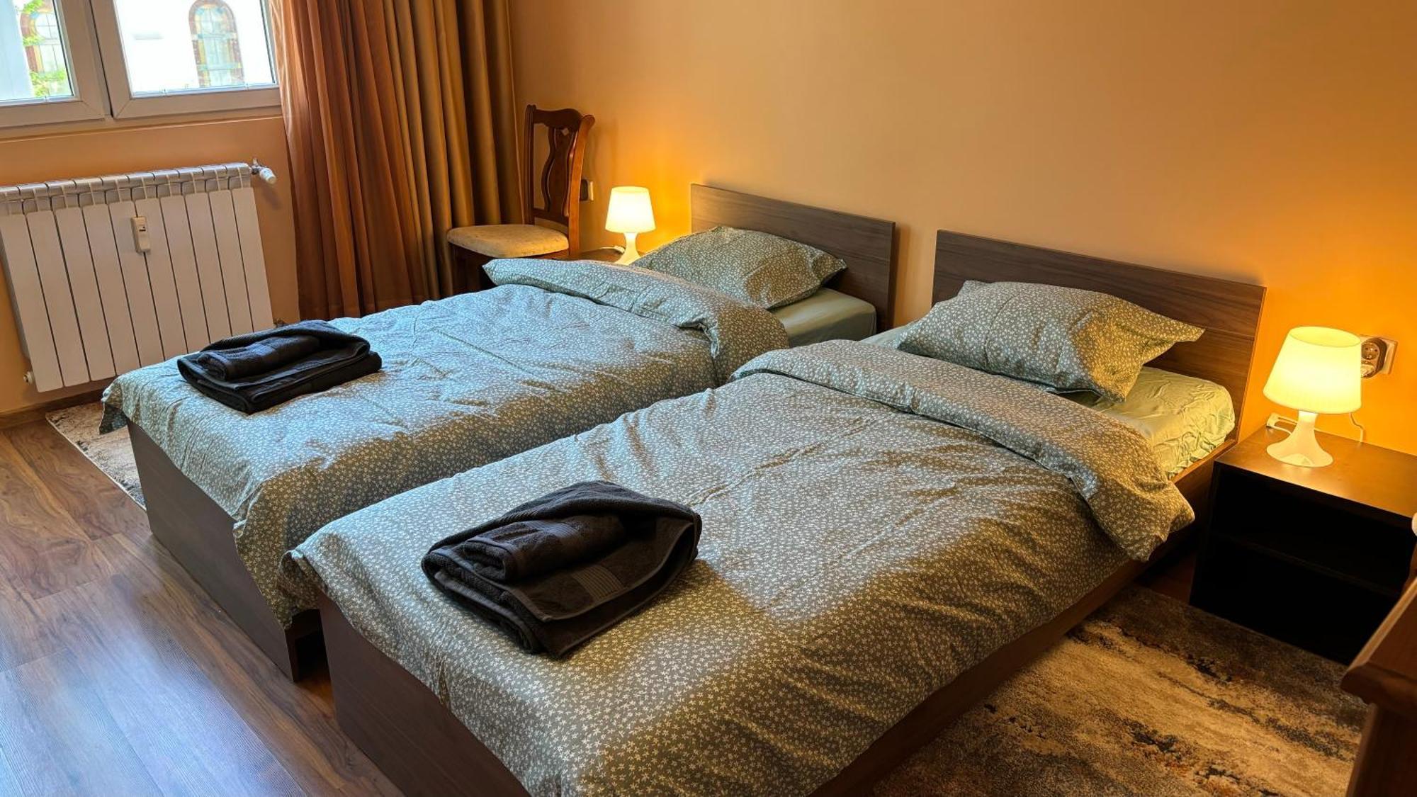 Quiet 2 Bedrooms Downtown Apart Szófia Kültér fotó