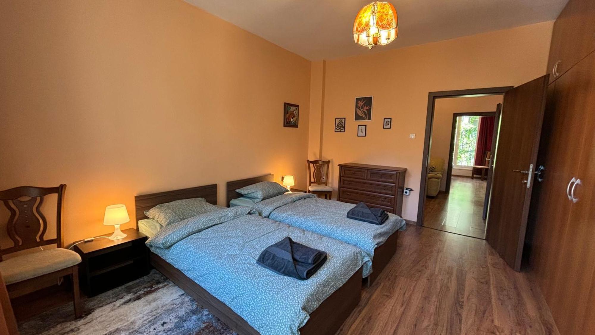 Quiet 2 Bedrooms Downtown Apart Szófia Kültér fotó
