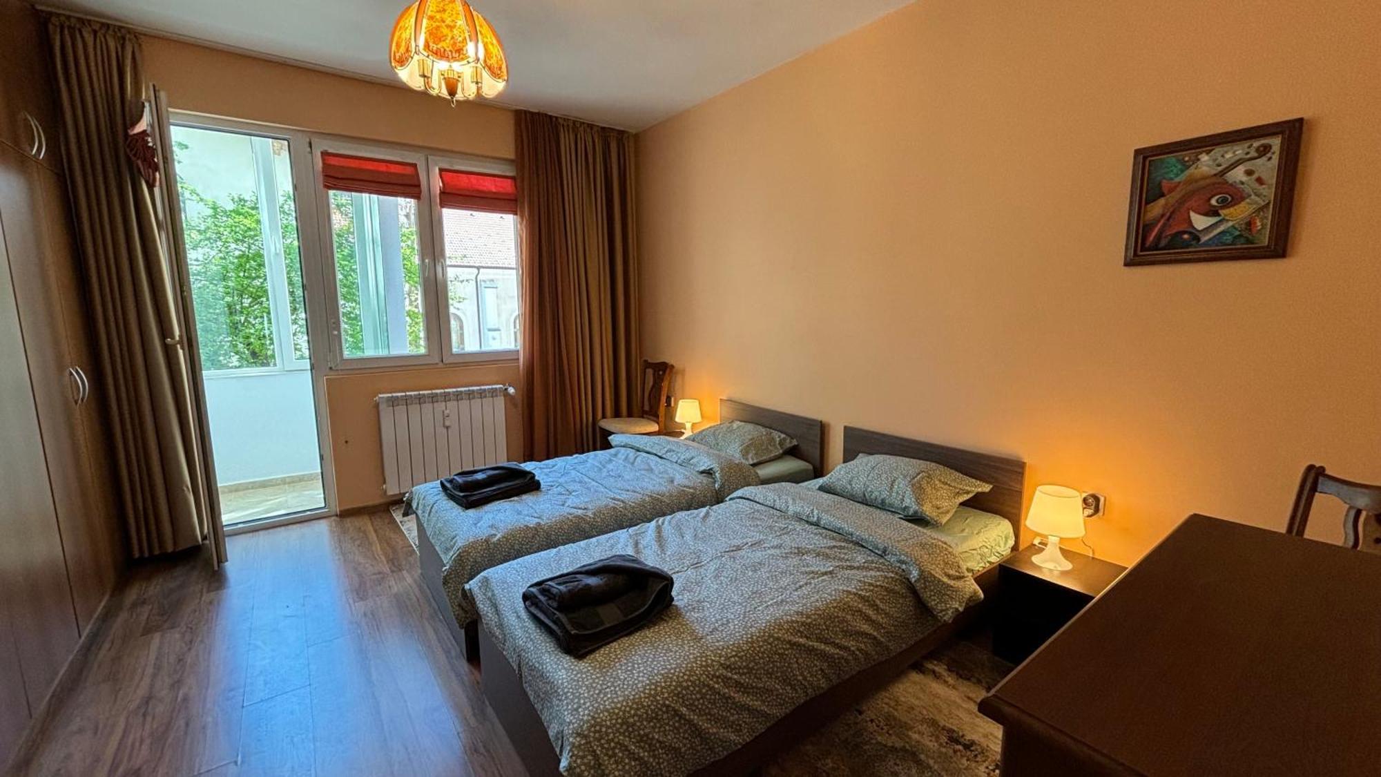 Quiet 2 Bedrooms Downtown Apart Szófia Kültér fotó